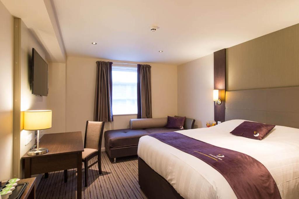 Premier Inn London Elstree / Borehamwood Eksteriør bilde